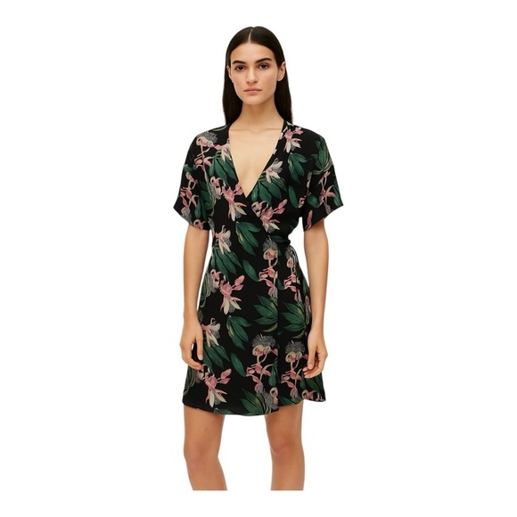 Aritzia Babaton Womens Size Medium Wallace Floral Wrap Dress - Picture 1 of 5